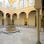 Santiago 39, By Homing U * Sevilla